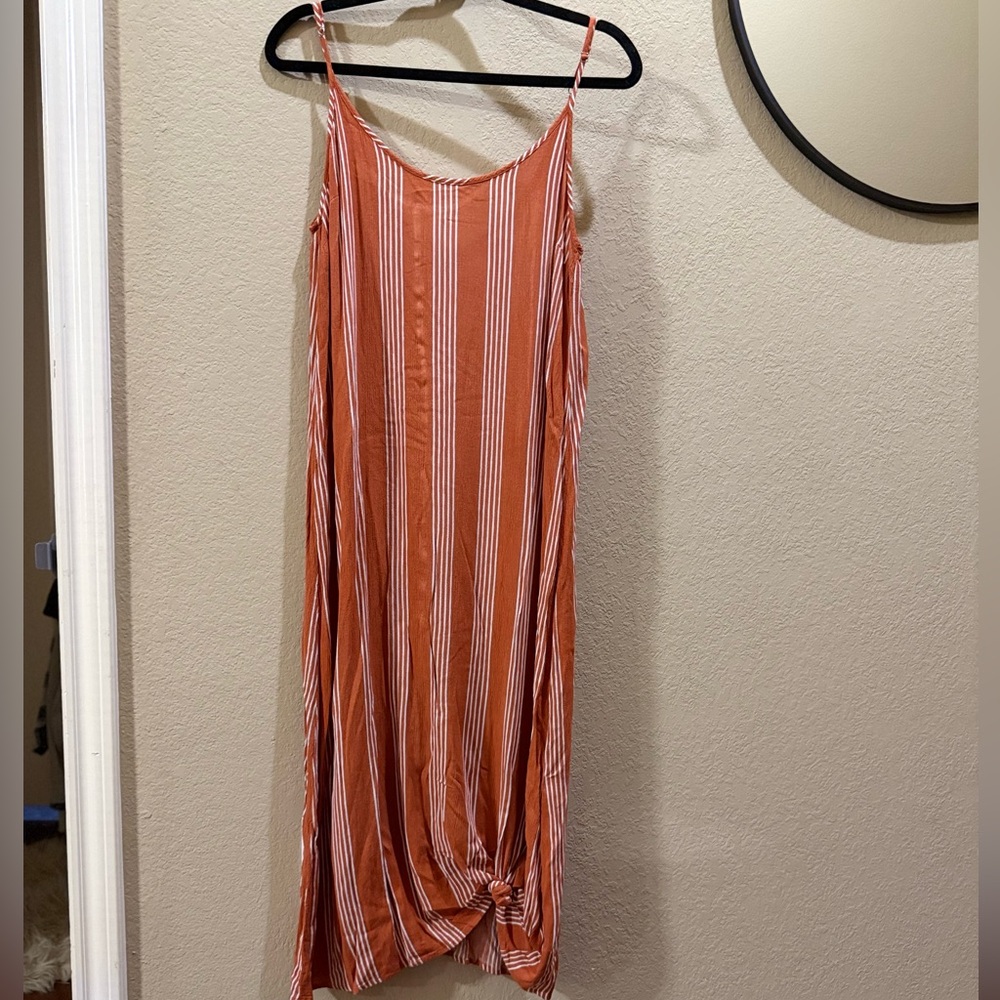 Forever 21 Flowy Striped Maxi Dress 🧡